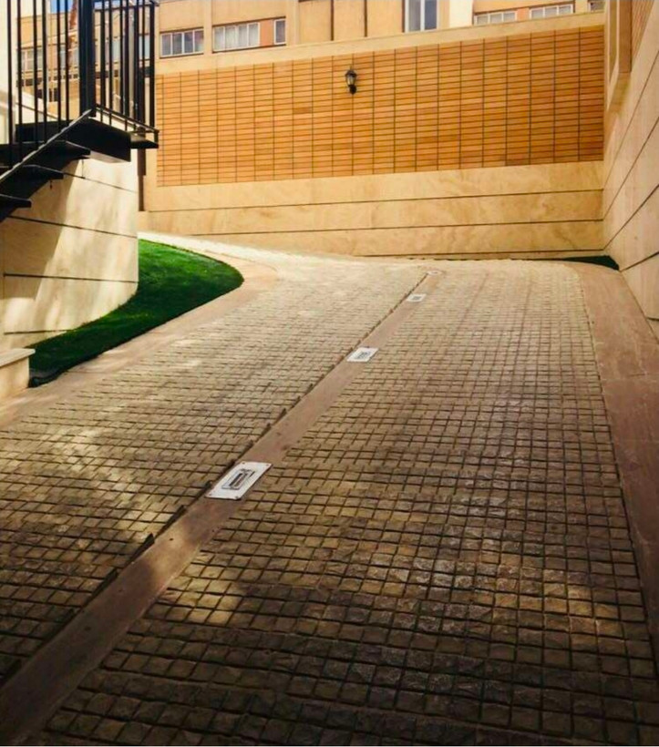 کف فرش بتن پلیمری مدل کوبیک ۴۰×۴۰ ساختینو